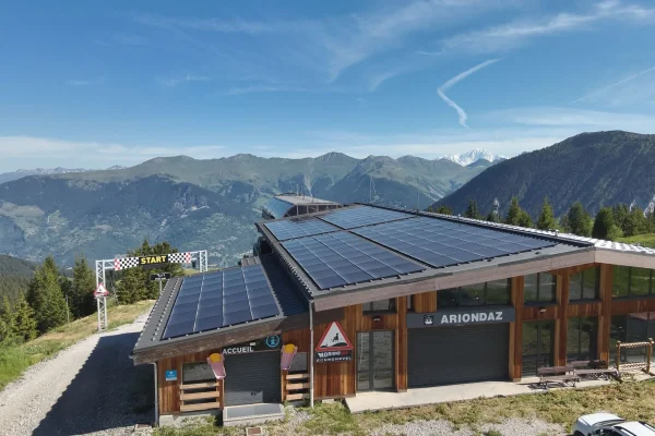 Centrale photovoltaïque de l'Ariondaz (Courchevel)